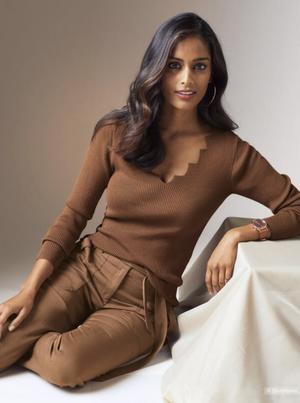 Пуловер от MADELEINE. Размер Фир.D 40/42.