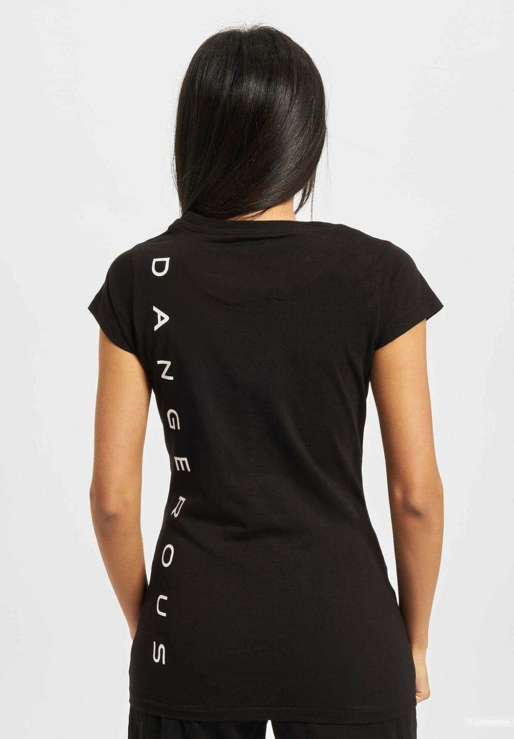 Футболка  Dangerous DNGRS , белая размер S-M.