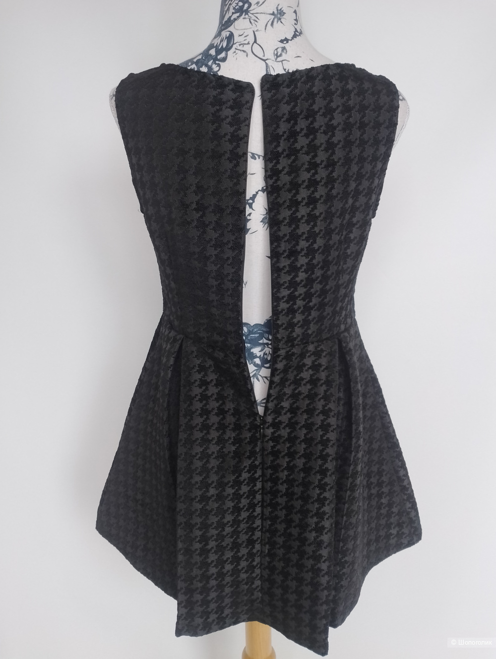 Платье мини Glamorous с вырезом сердце, uk 8