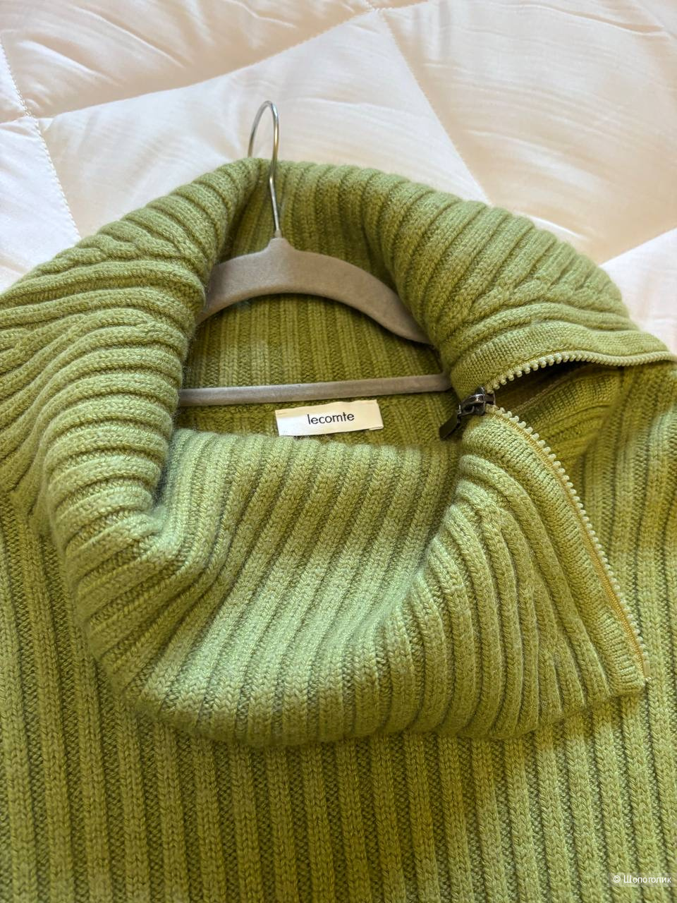 Свитер с высоким горлом Lecomte, размер 44/46.