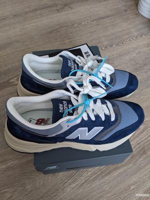 Кроссовки мужские NB 997 R, новые, размер 41,5 на узкую ногу. Натуральная замша