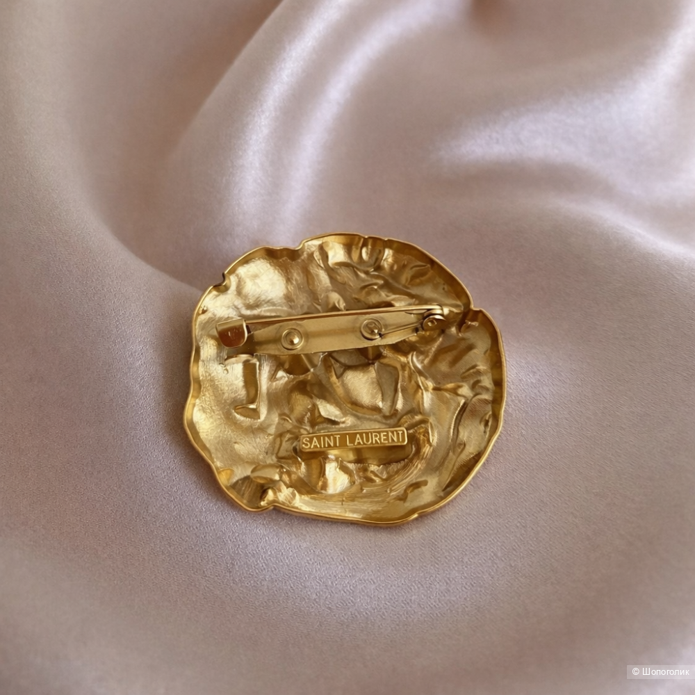 Брошь S. Laurent