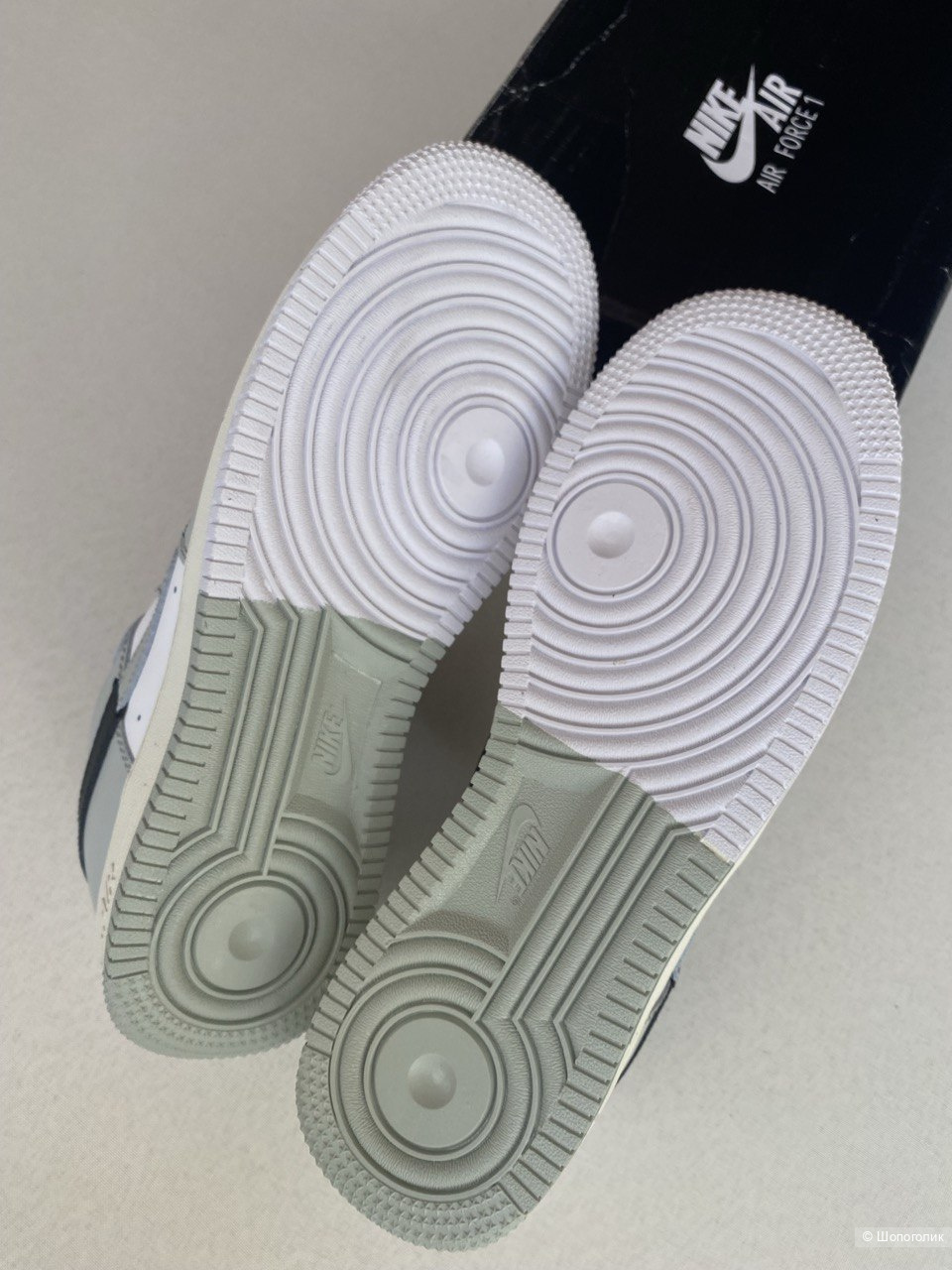 Кроссовки Nike Air Force 1 Low '07 LV8 Split