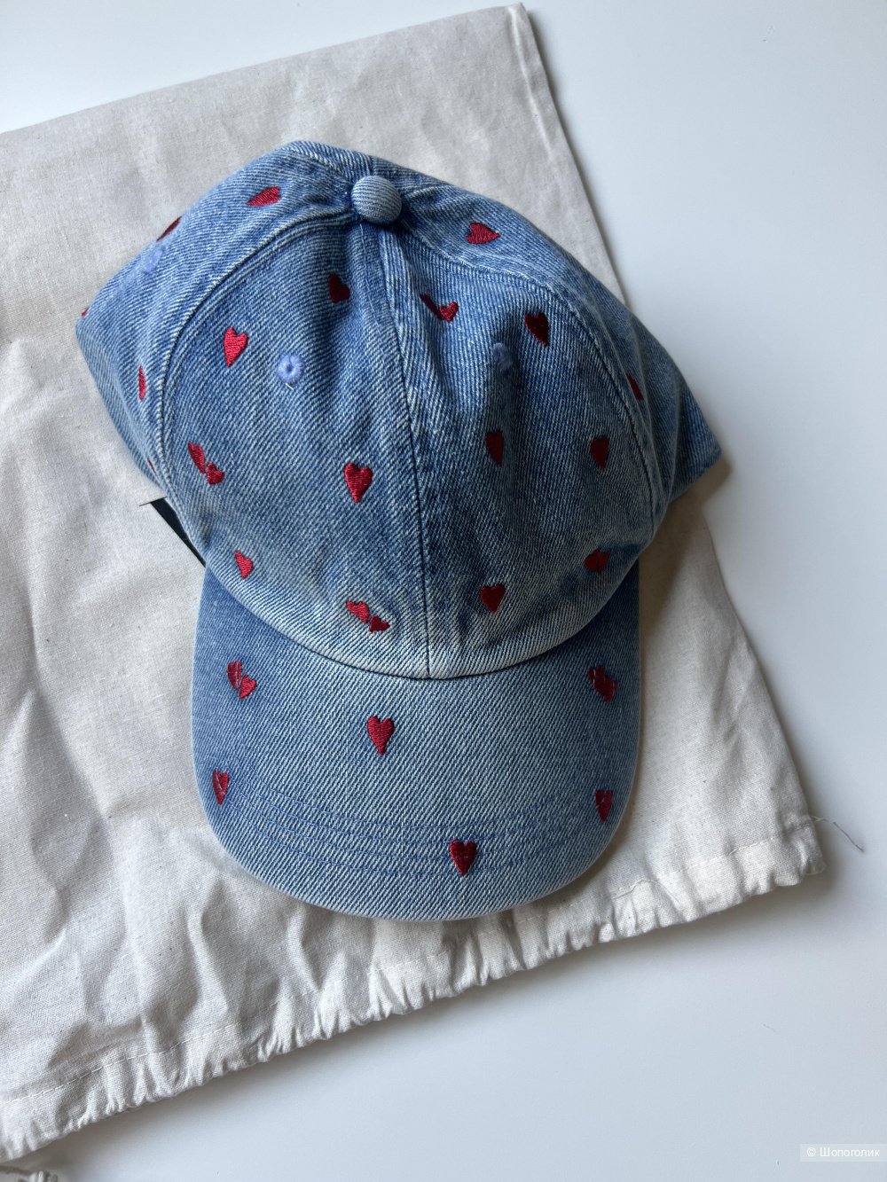 Бейсболка Zara джинсовая с сердцами, S-M