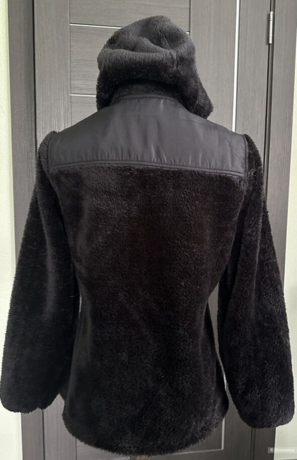 Толстовка- меховушка DKNY размер 42 росс