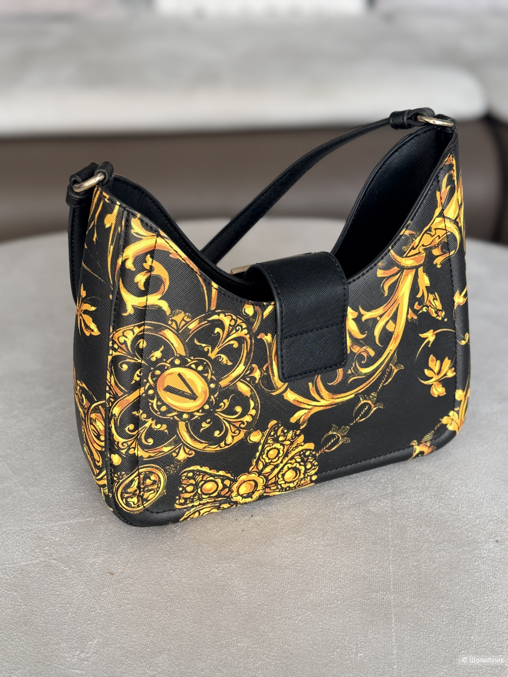 Сумка Versace Jeans Couture .