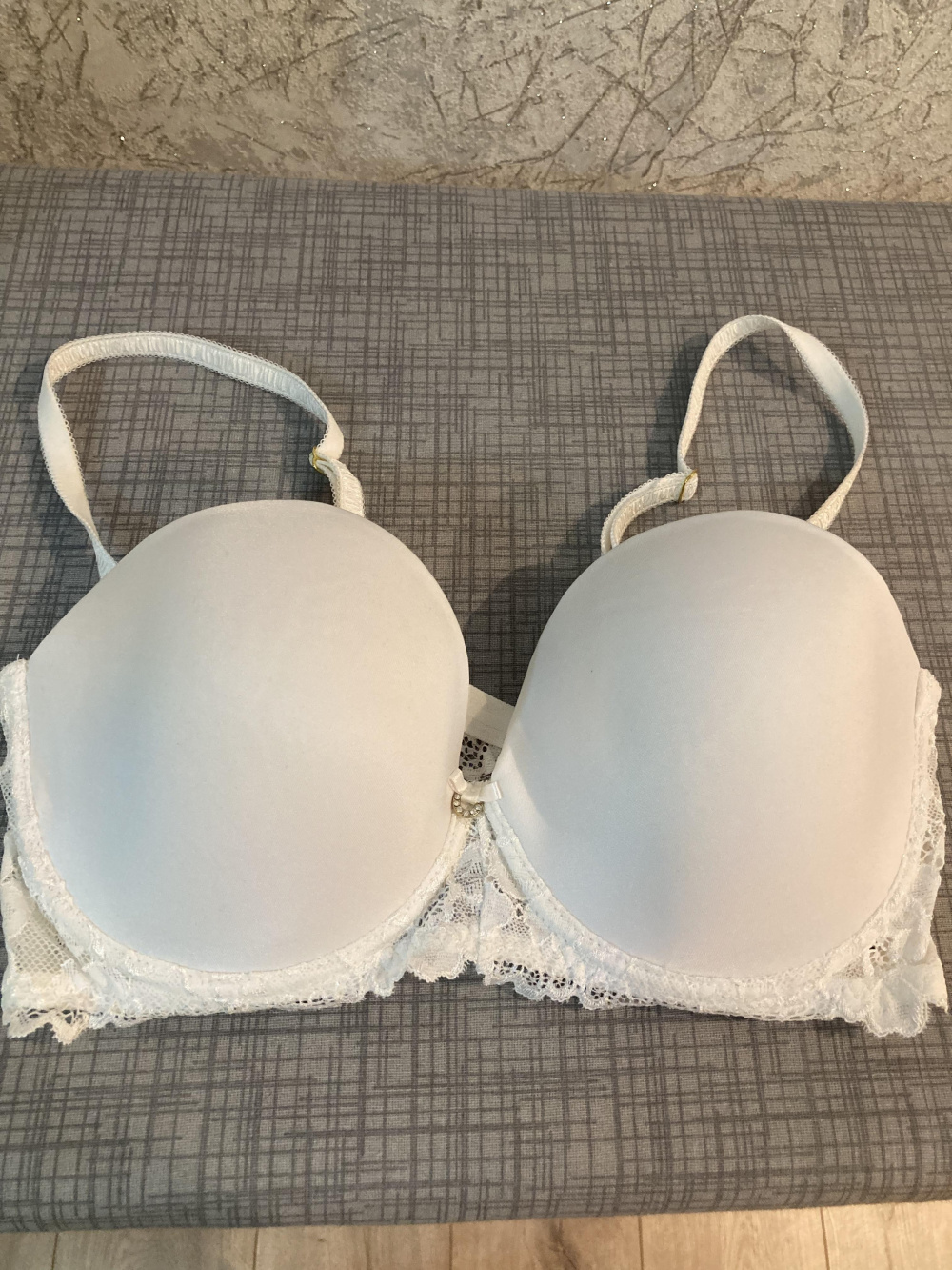 Бюстгальтер «Lormar», размер 4