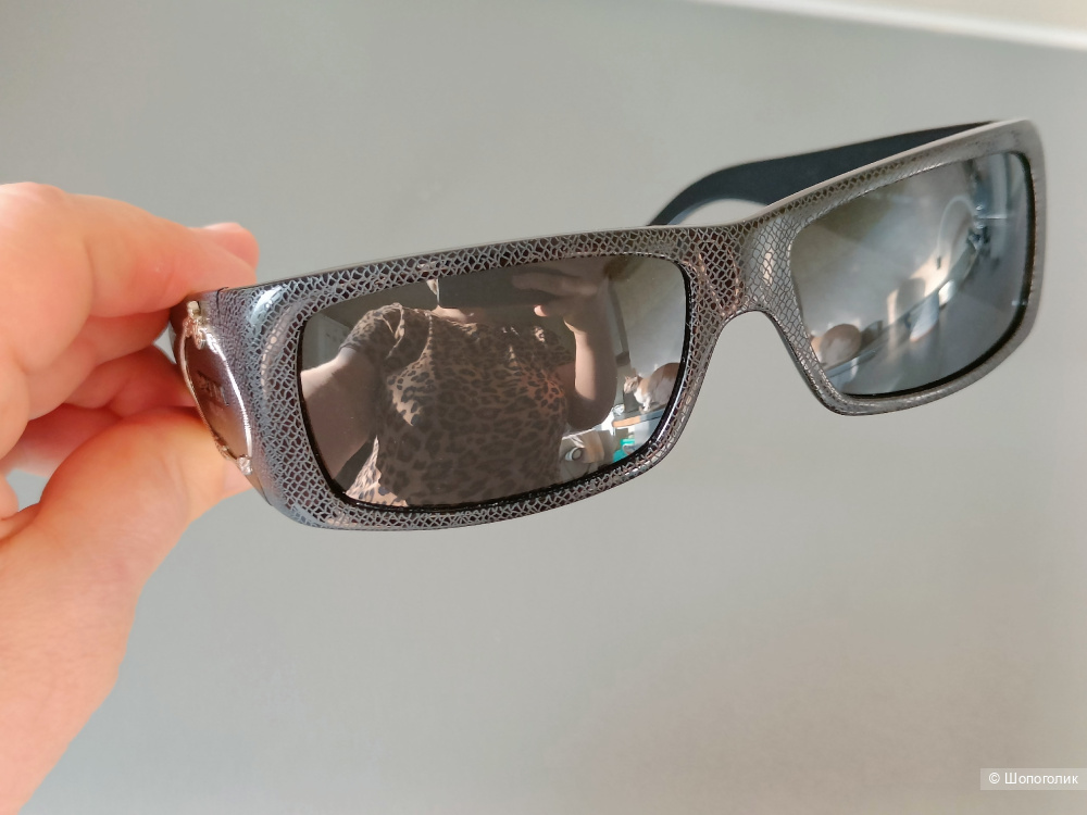 Солнцезащитные очки Prada (строго оригинал!).