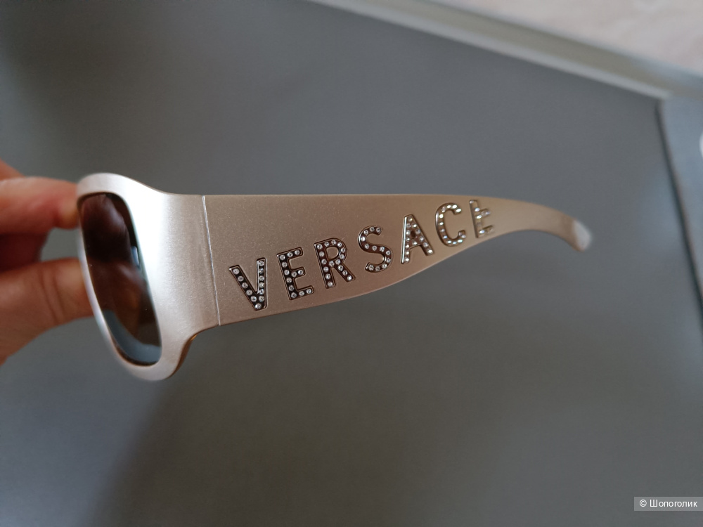 Солнцезащитные очки  Versace (строго оригинал!).