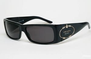 Солнцезащитные очки Prada (строго оригинал!).