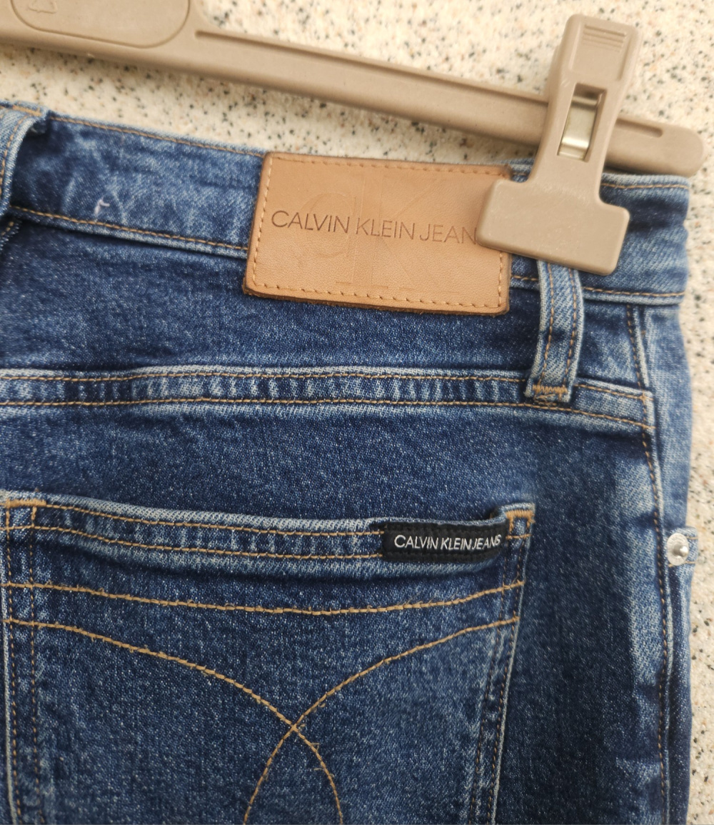 Джинсы Calvin Klein, 28