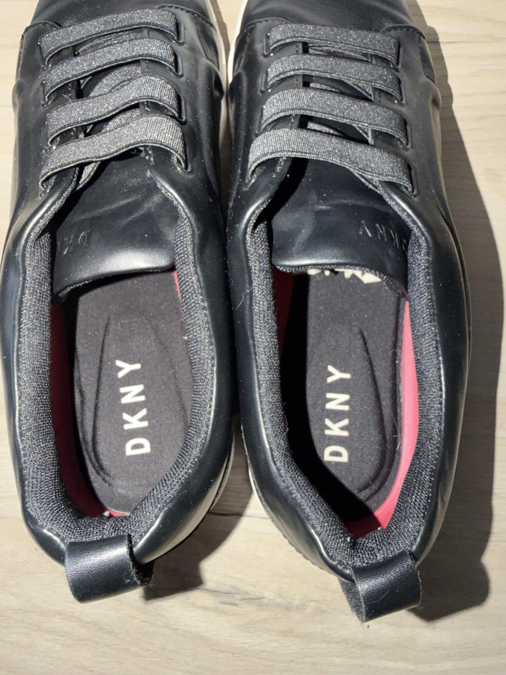 Кеды DKNY, p. US 10,5(43-44)