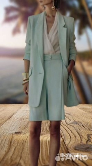 Роскошные мятные шорты Escada - 50-52-54