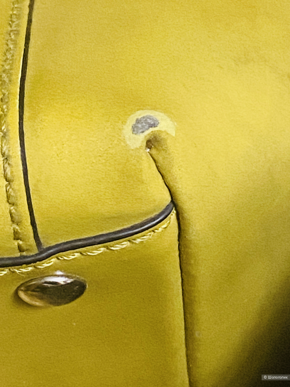 Сумка лаковая с длинным ремнем Coccinelle -44 х 33