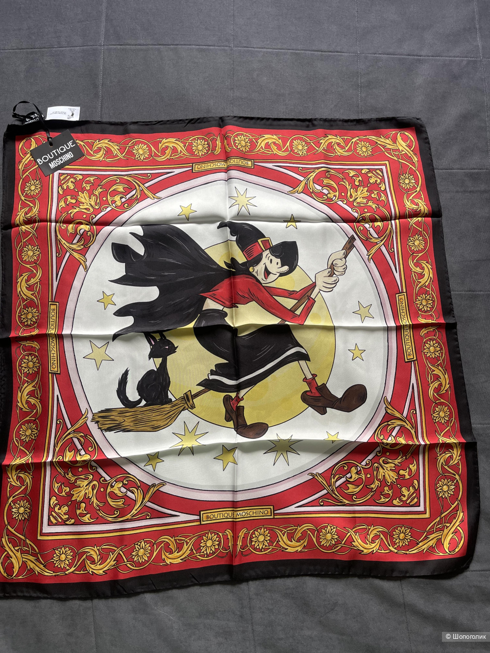 Шелковый платок Moschino