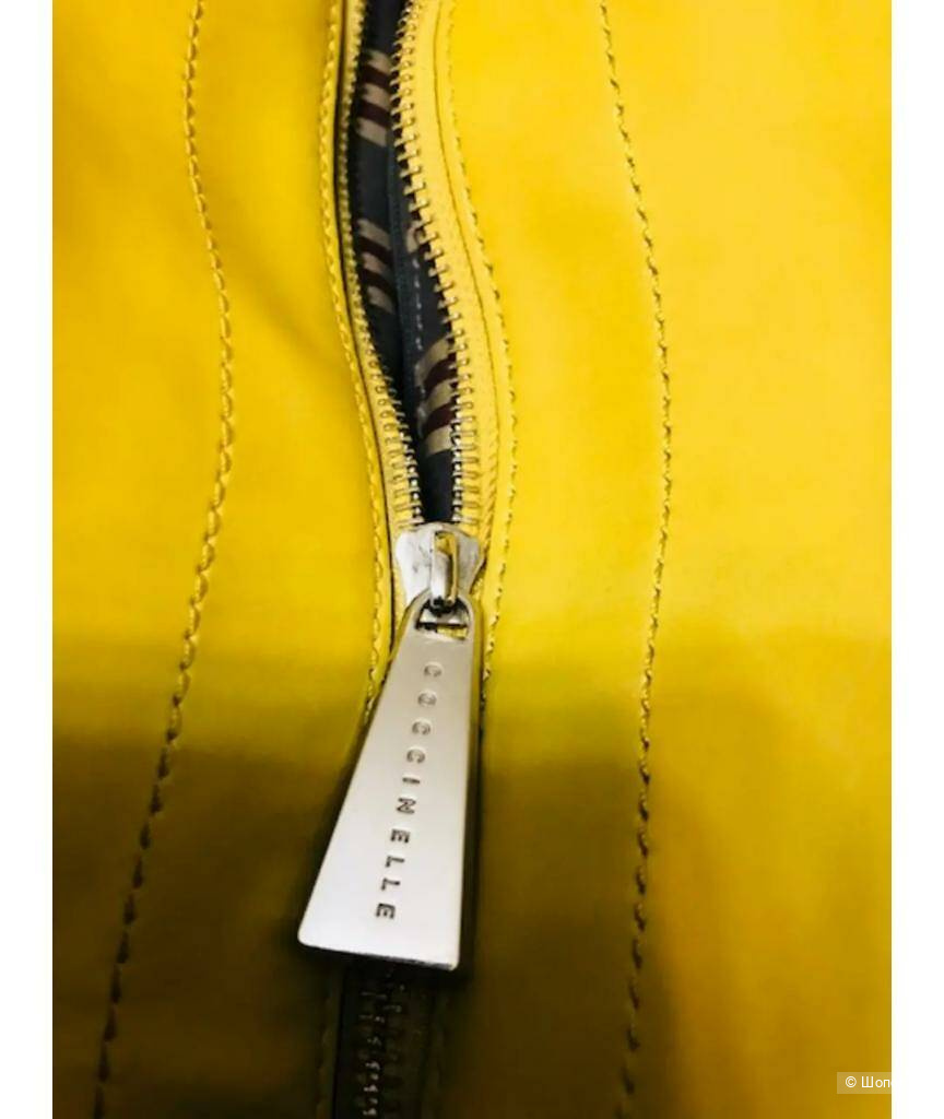 Сумка лаковая с длинным ремнем Coccinelle -44 х 33