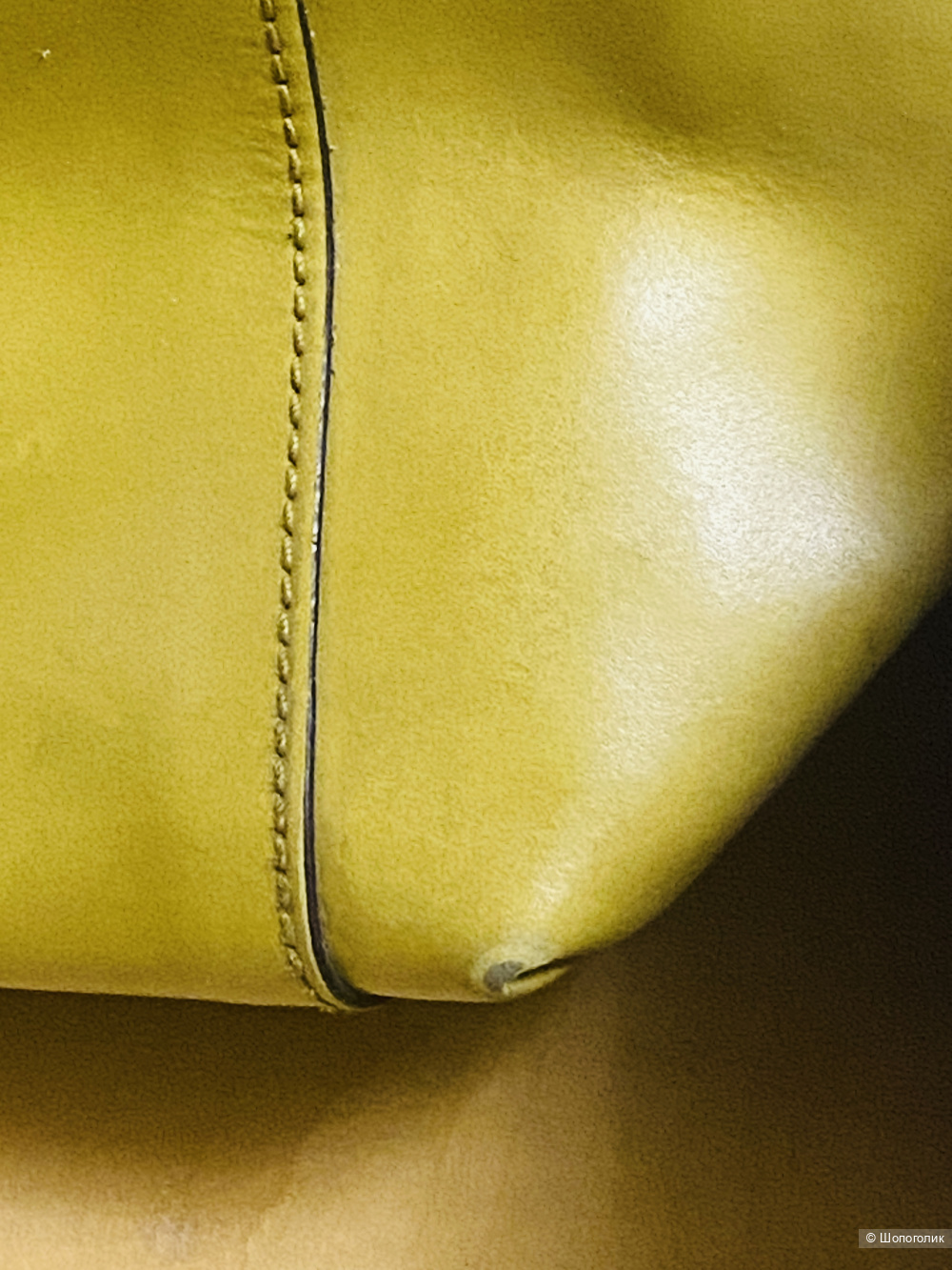 Сумка лаковая с длинным ремнем Coccinelle -44 х 33