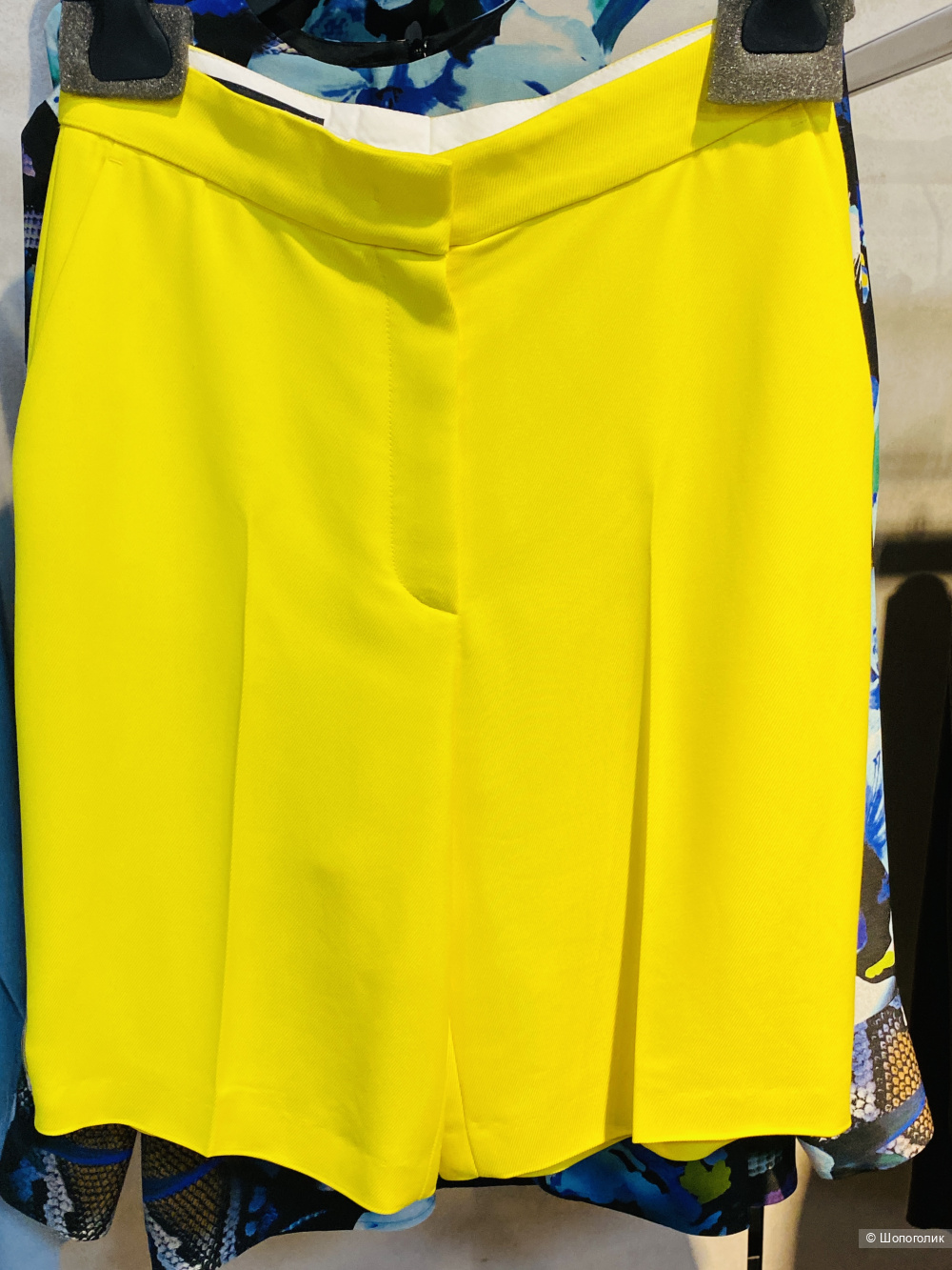 Шикарные шорты Escada- 42-44-46 и 50-52-54