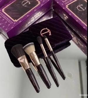 Набор кистей Charlotte Tilbury one size