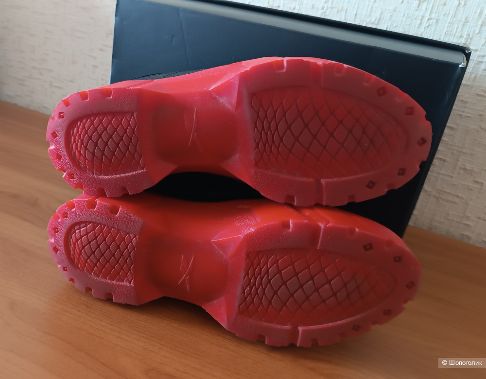 Кроссовки REEBOK оригинал Cardi B Club C "Black/Red" размер 37