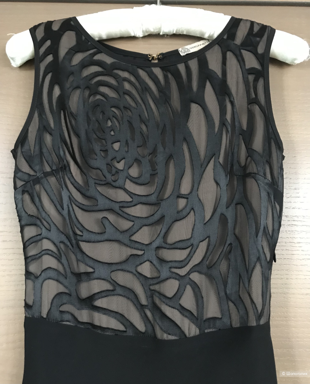 Шелковое платье бренда Serginnetti размер 40.