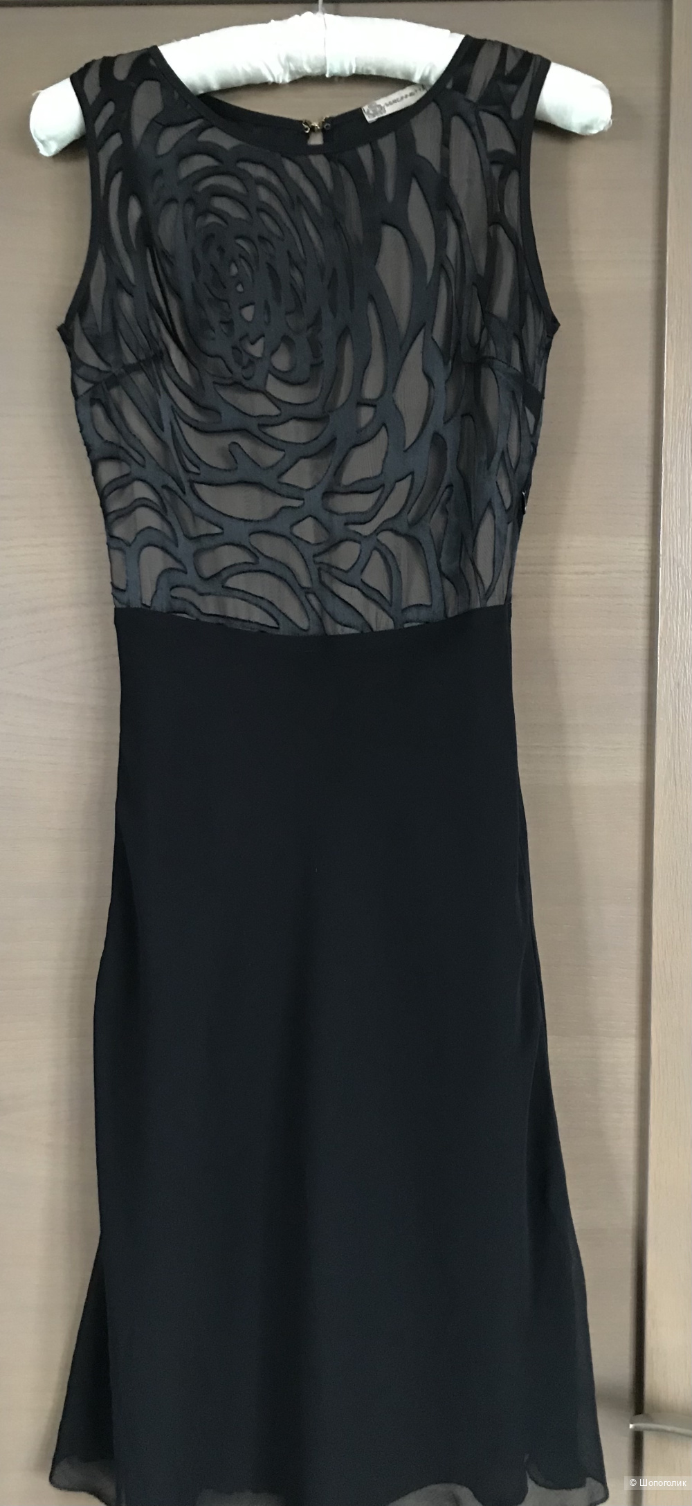 Шелковое платье бренда Serginnetti размер 40.