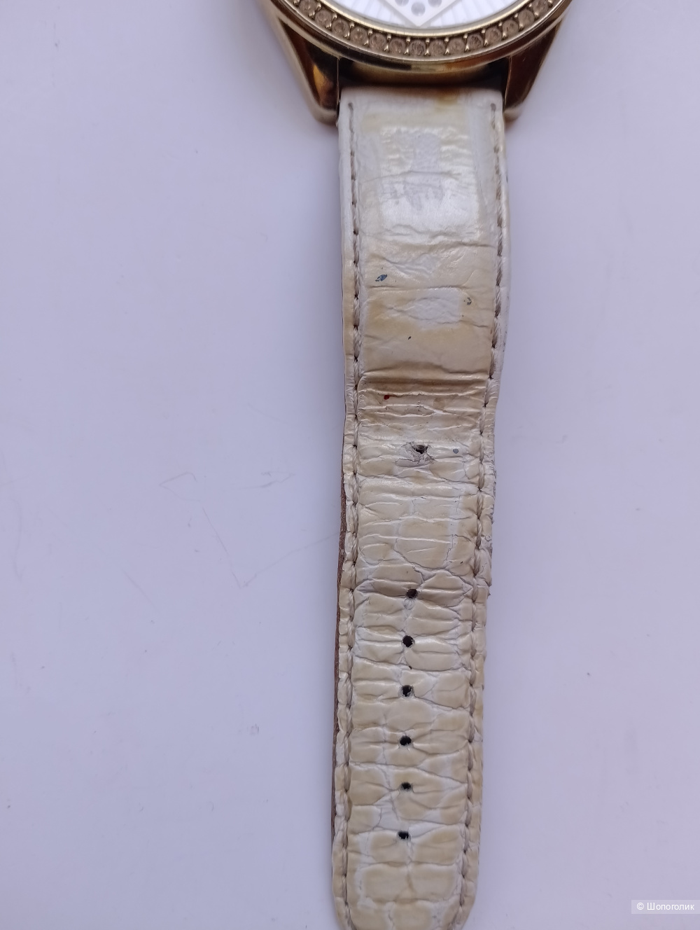 Наручные часы guess со стразами