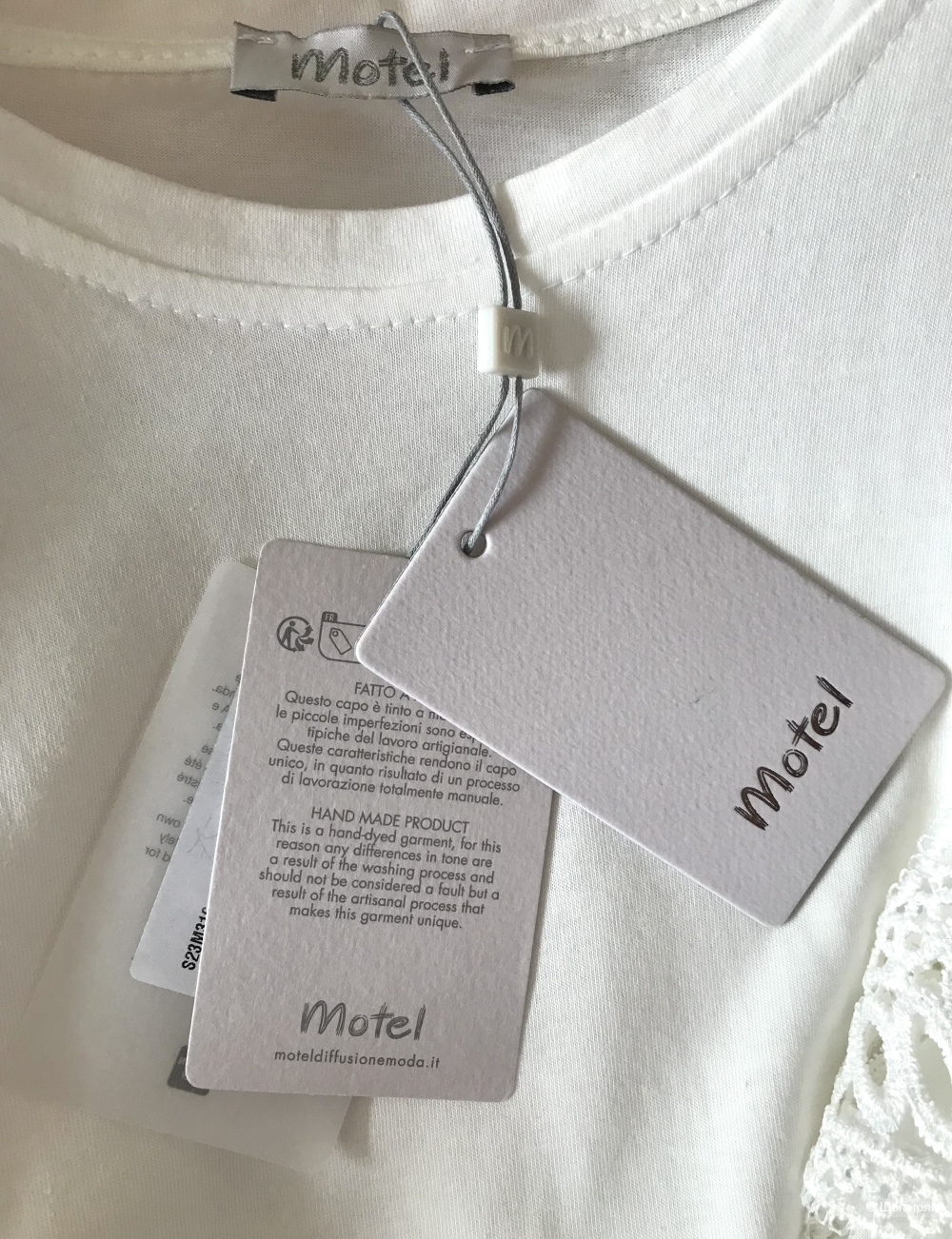 Футболка Motel. IT S (42/44 RU)