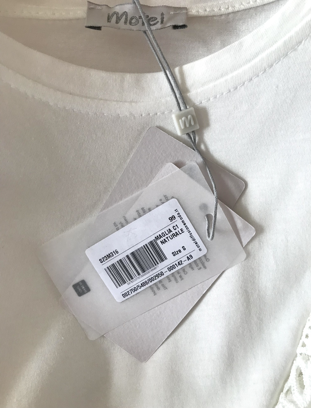 Футболка Motel. IT S (42/44 RU)