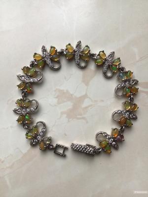 Серебряный браслет с натуральными опалами, 19