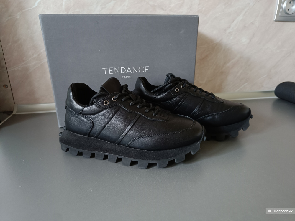 Кроссовки Tendance. Размер: 36 (23,5 см)
