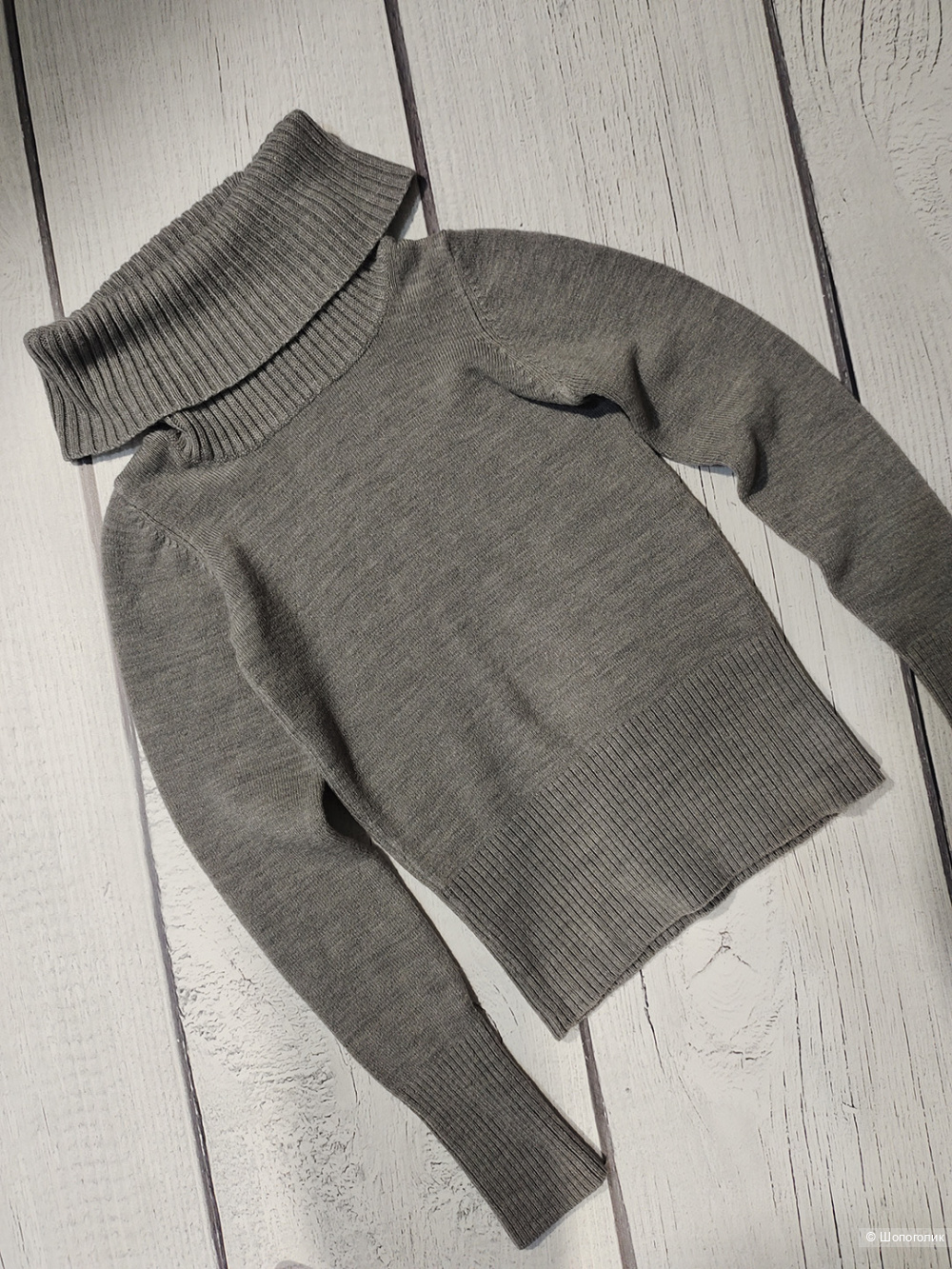 Водолазка H&M 42