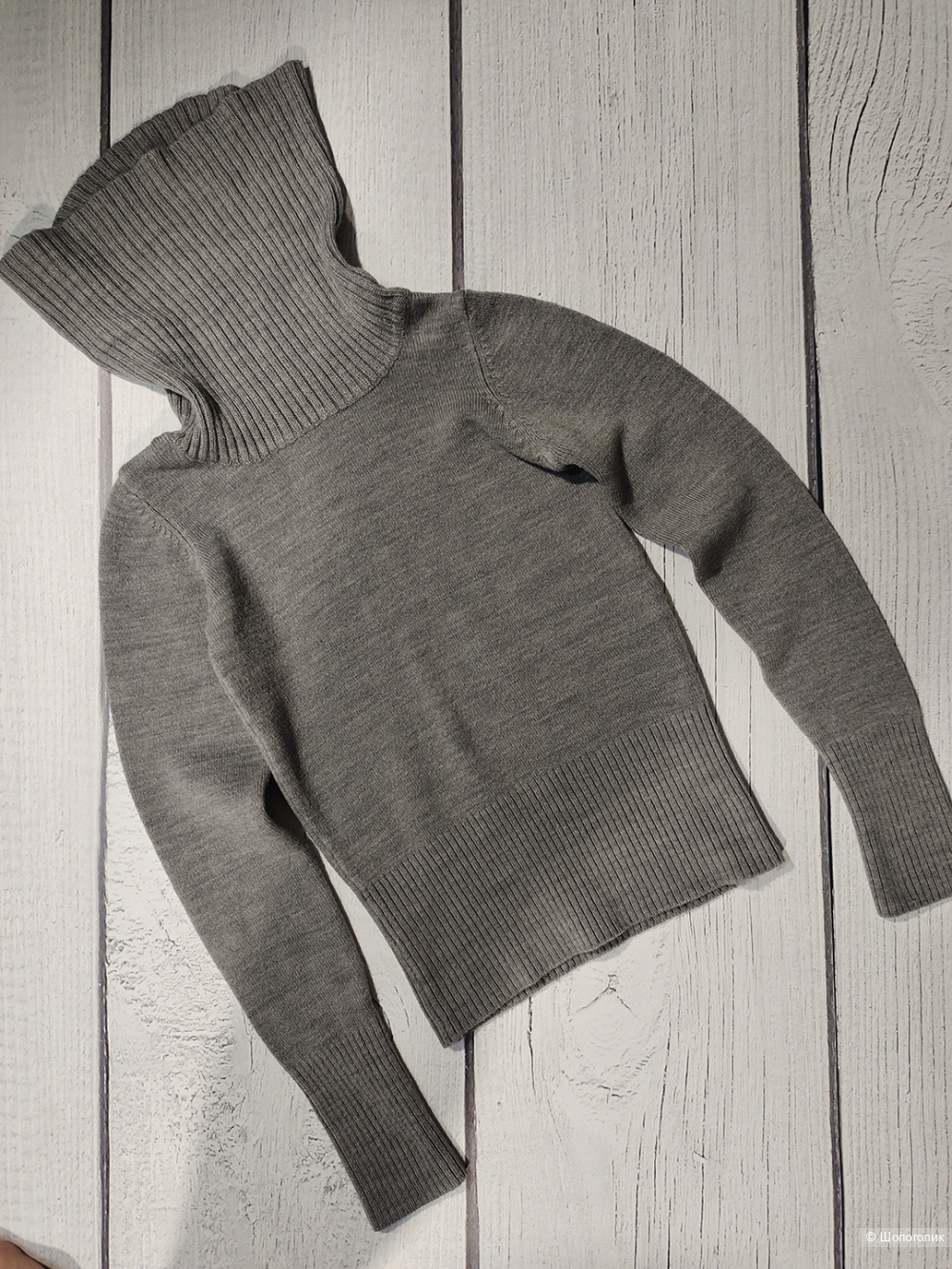 Водолазка H&M 42