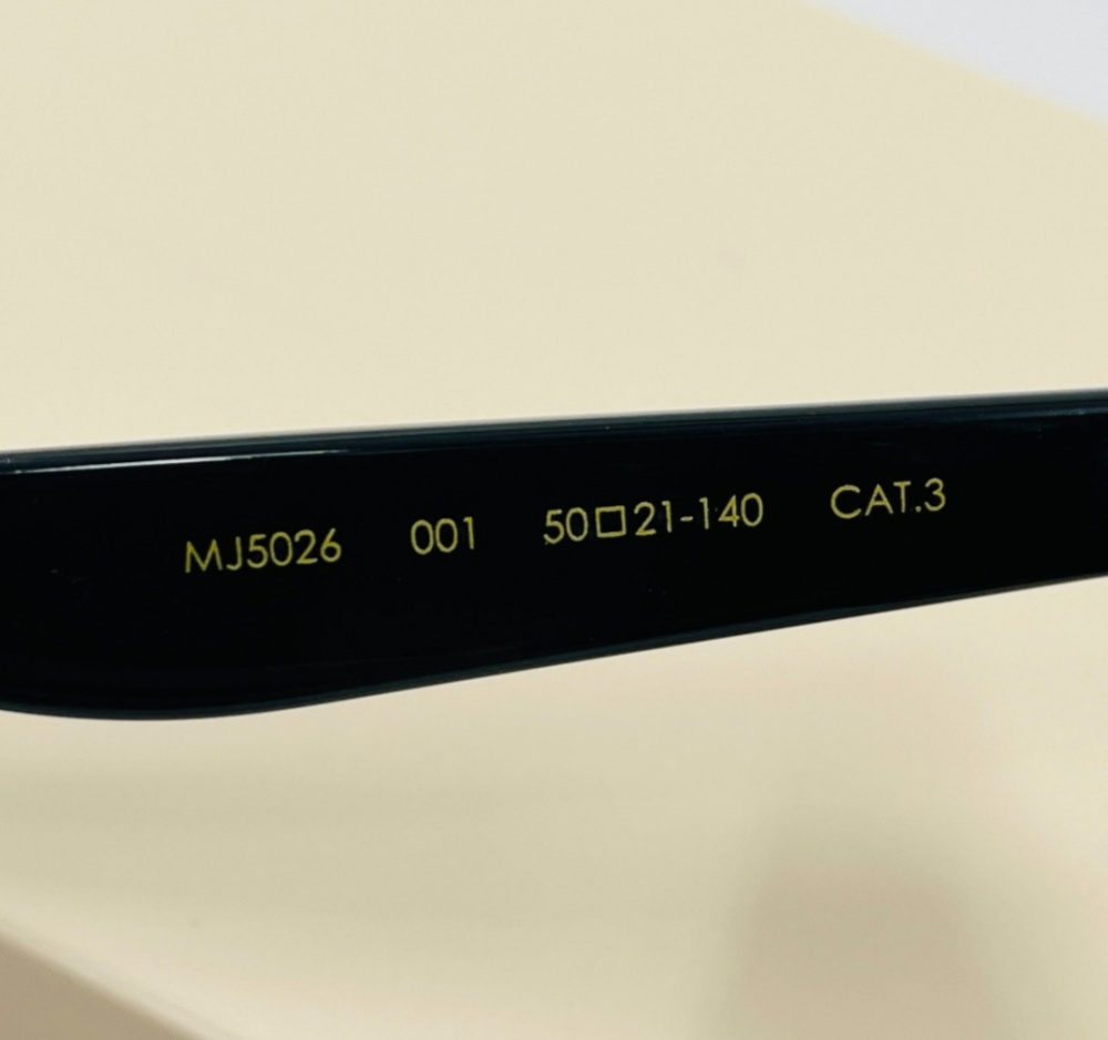 Солнцезащитные очки MAJE