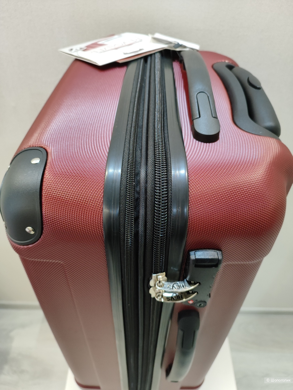 Чемодан Heys  (Канада),66 см