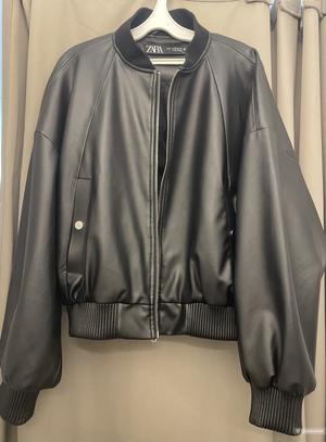 Кожаный бомбер Zara размер М/L