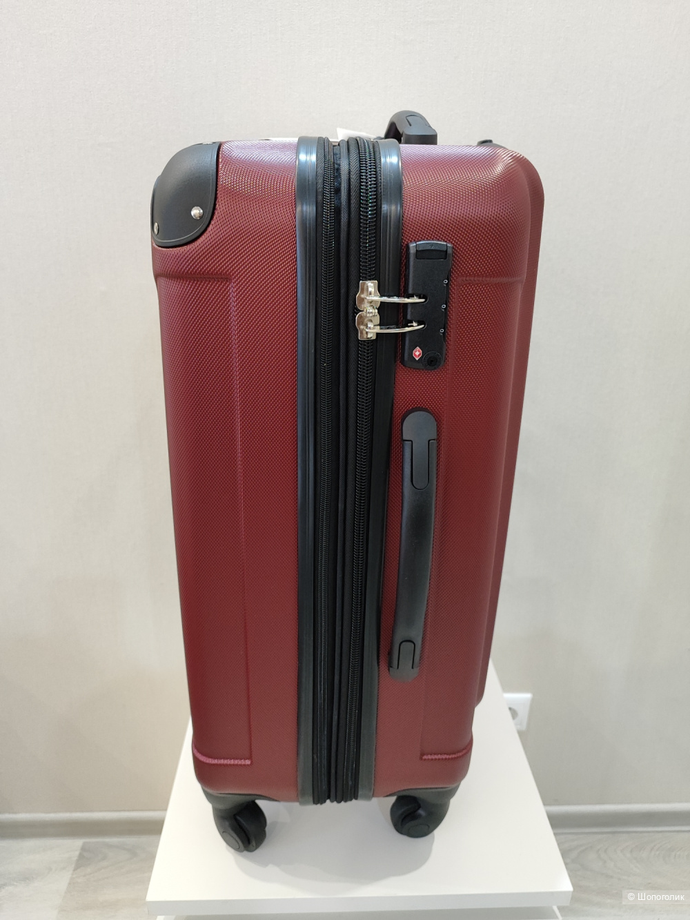 Чемодан Heys  (Канада),66 см