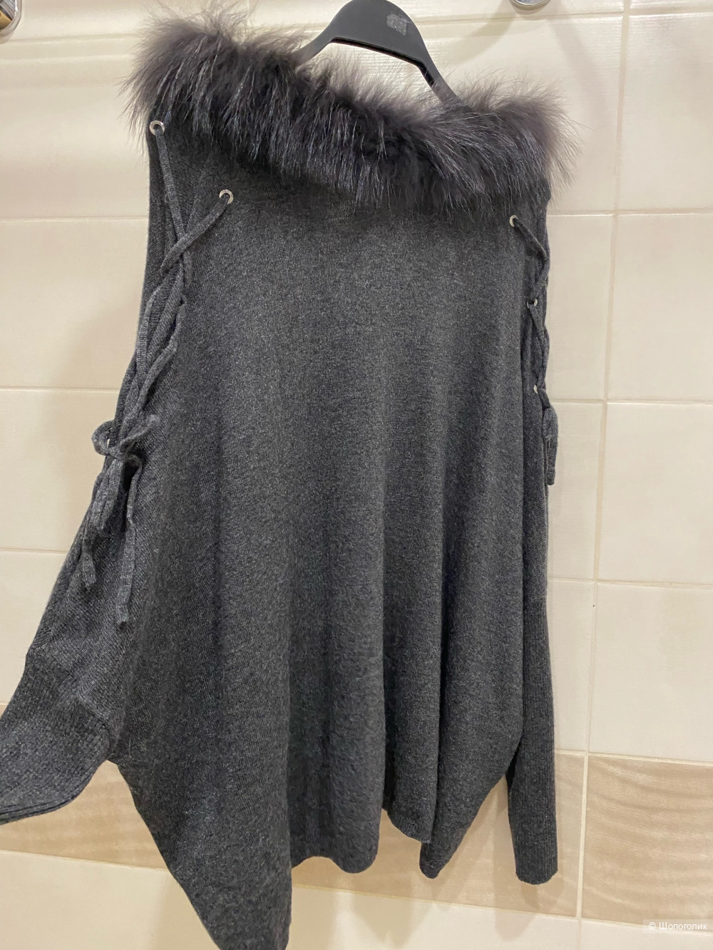 Джемпер -пончо  Version Feminin.One size