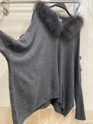 Джемпер -пончо  Version Feminin.One size