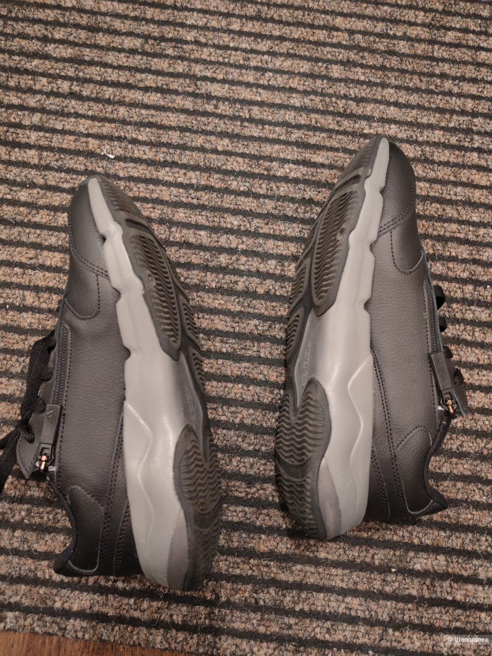 Кроссовки Adidas UK7