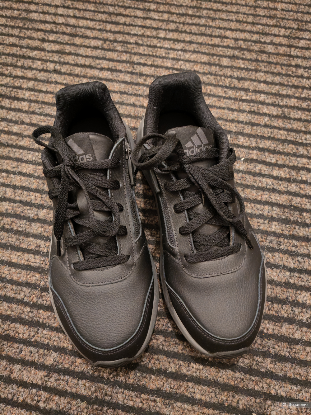 Кроссовки Adidas UK7