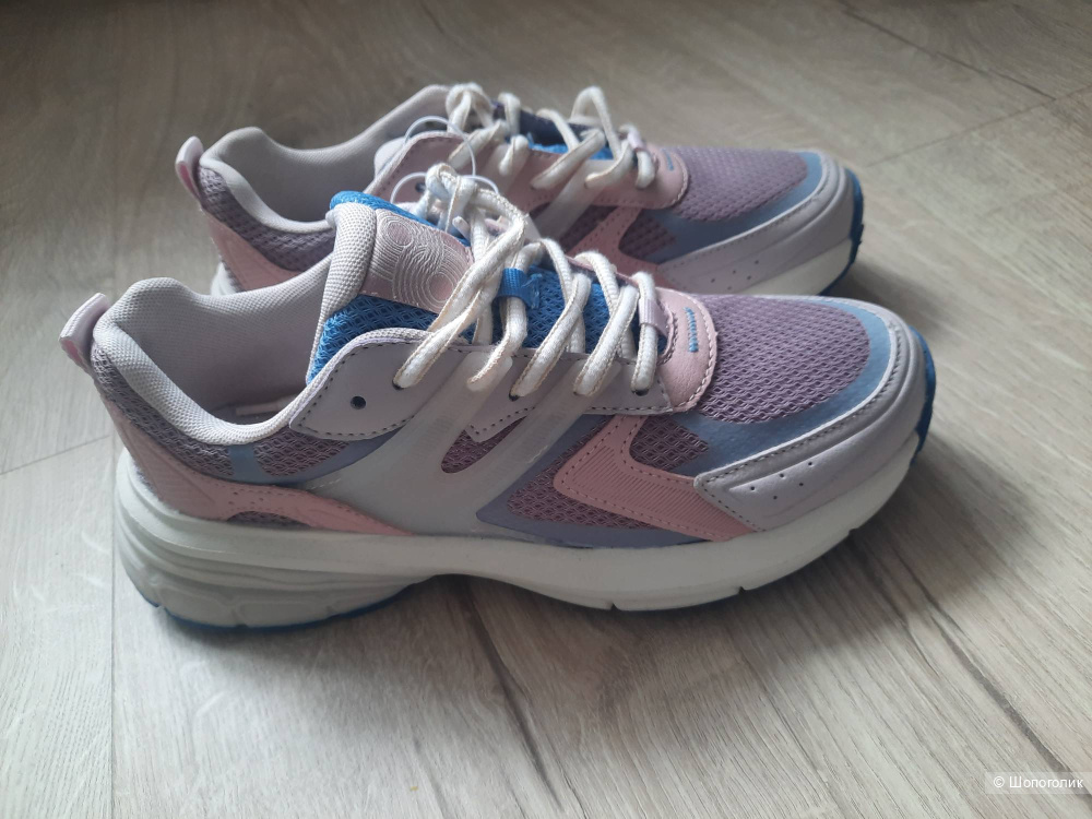 Кроссовки женские Zara 38