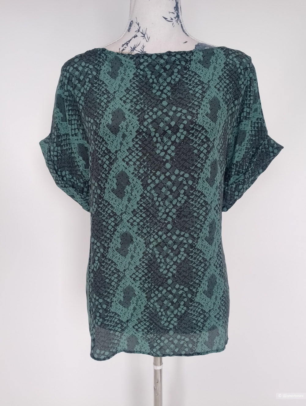 Блузка Charuel шелк змеиный принт, L