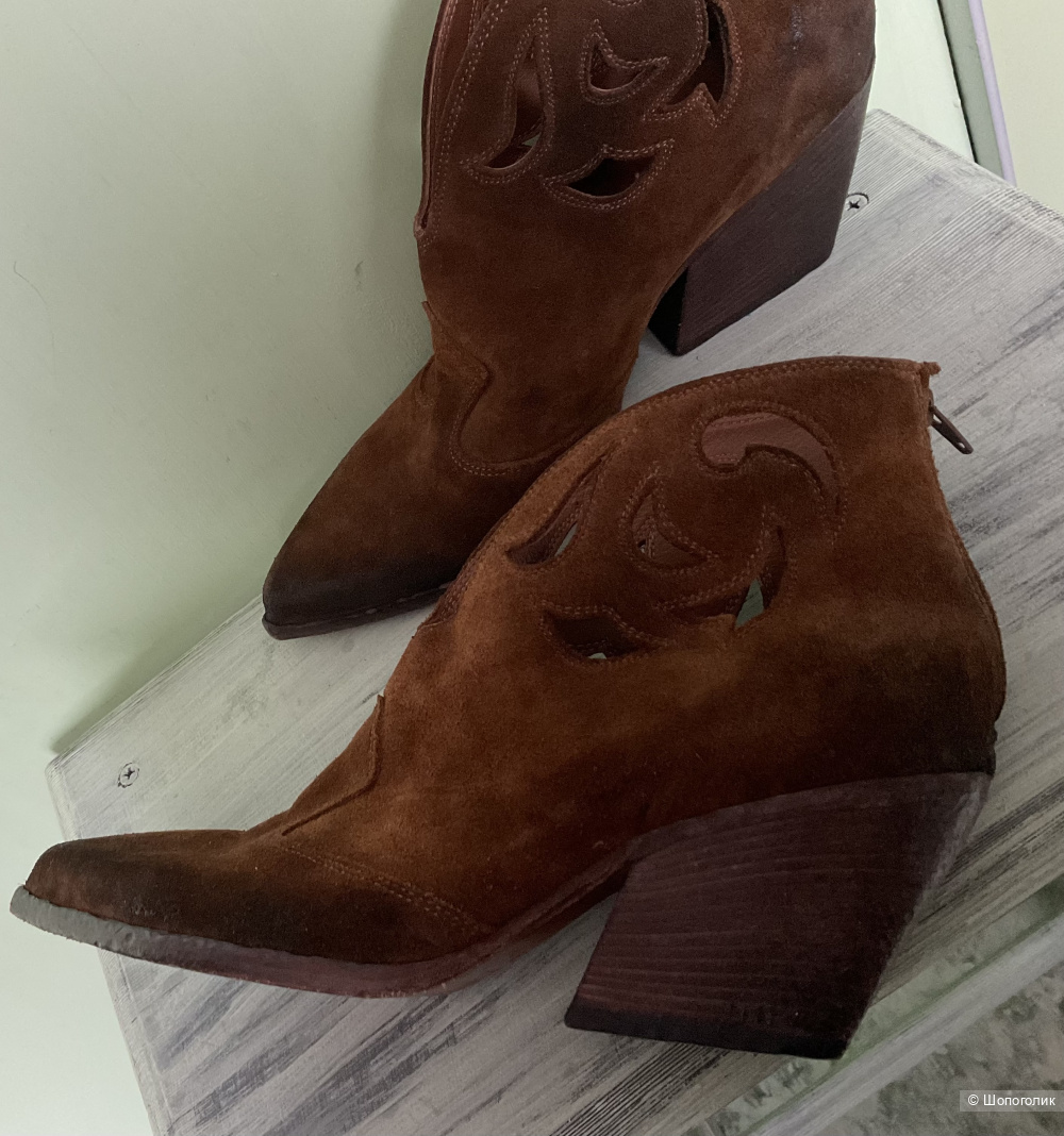 Батальоны-казаки  Elena Aschi,39,5